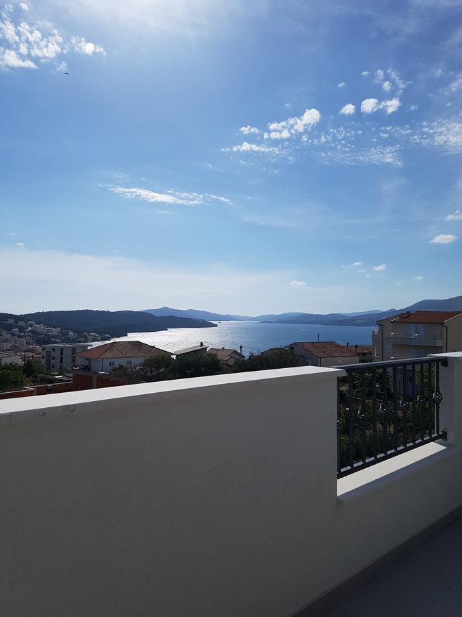 Apartments Kalajica Trogir Exterior photo